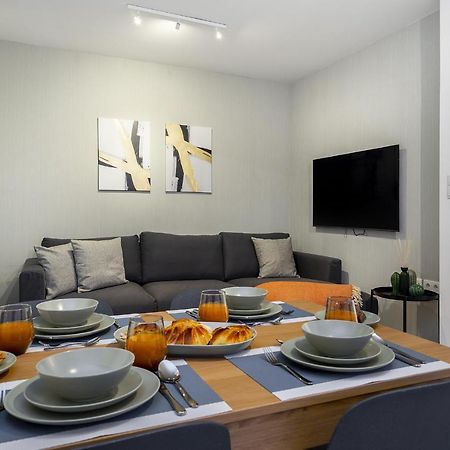 Whome Lisbon'S Best Kept Secret: 2-Bed W/Ac & Patio ภายนอก รูปภาพ